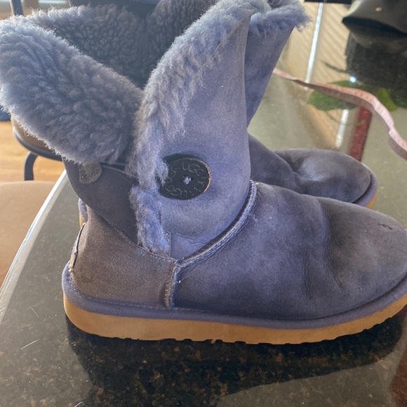 UGG boots size 7 - Picture 2 of 7